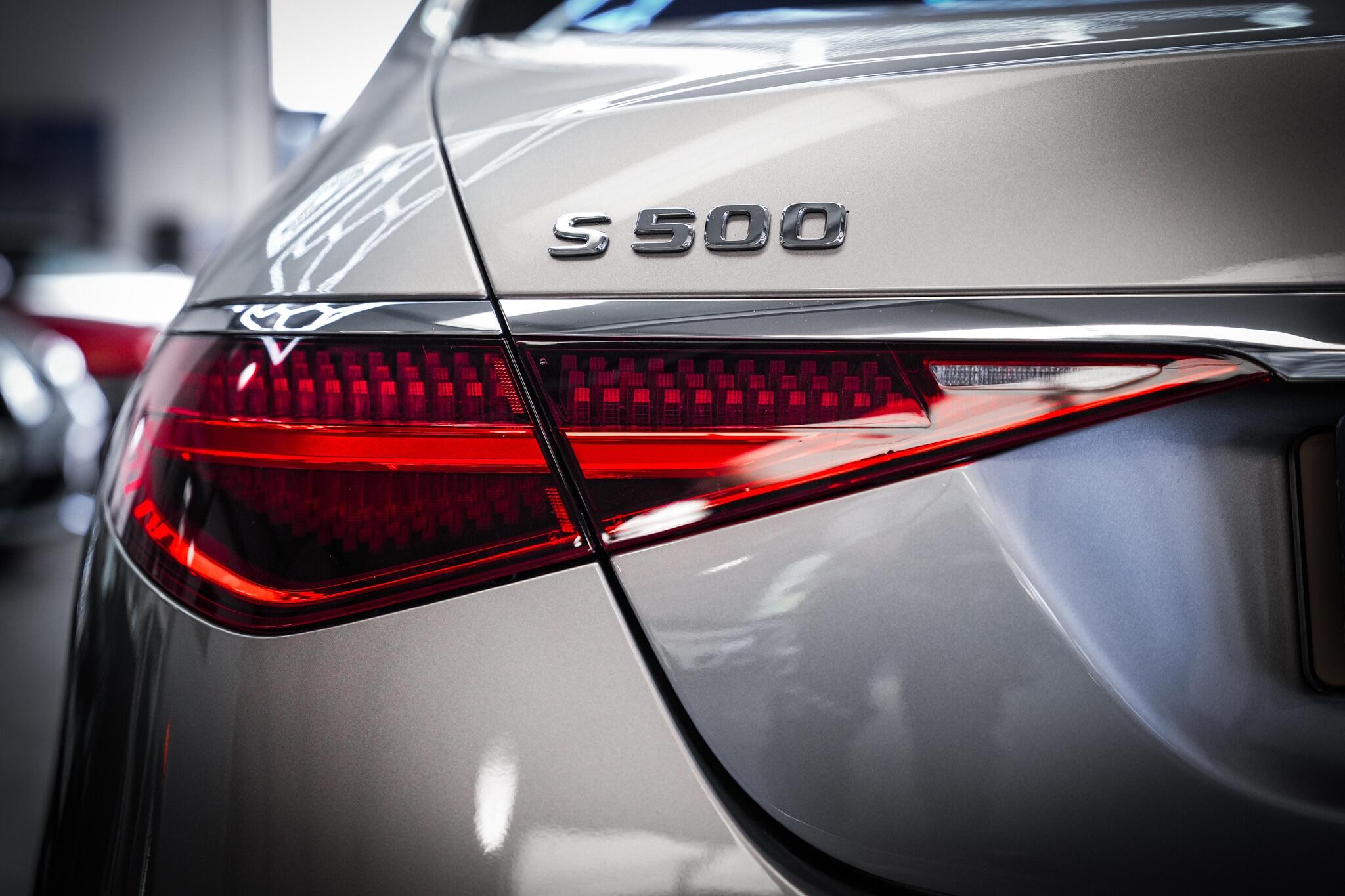 Mercedes-Benz S-Class view 35