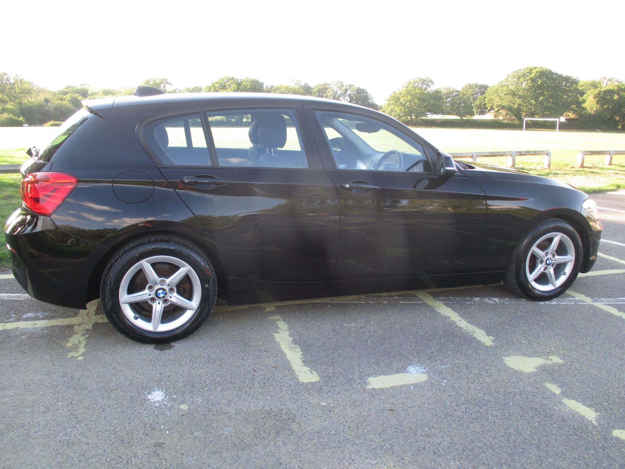 BMW 1 Series view 7