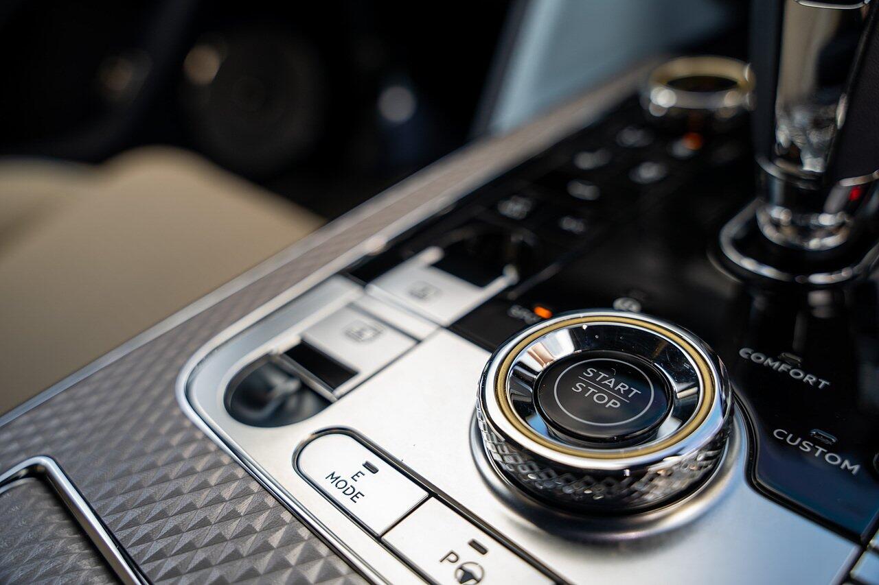 Bentley Flying Spur view 49