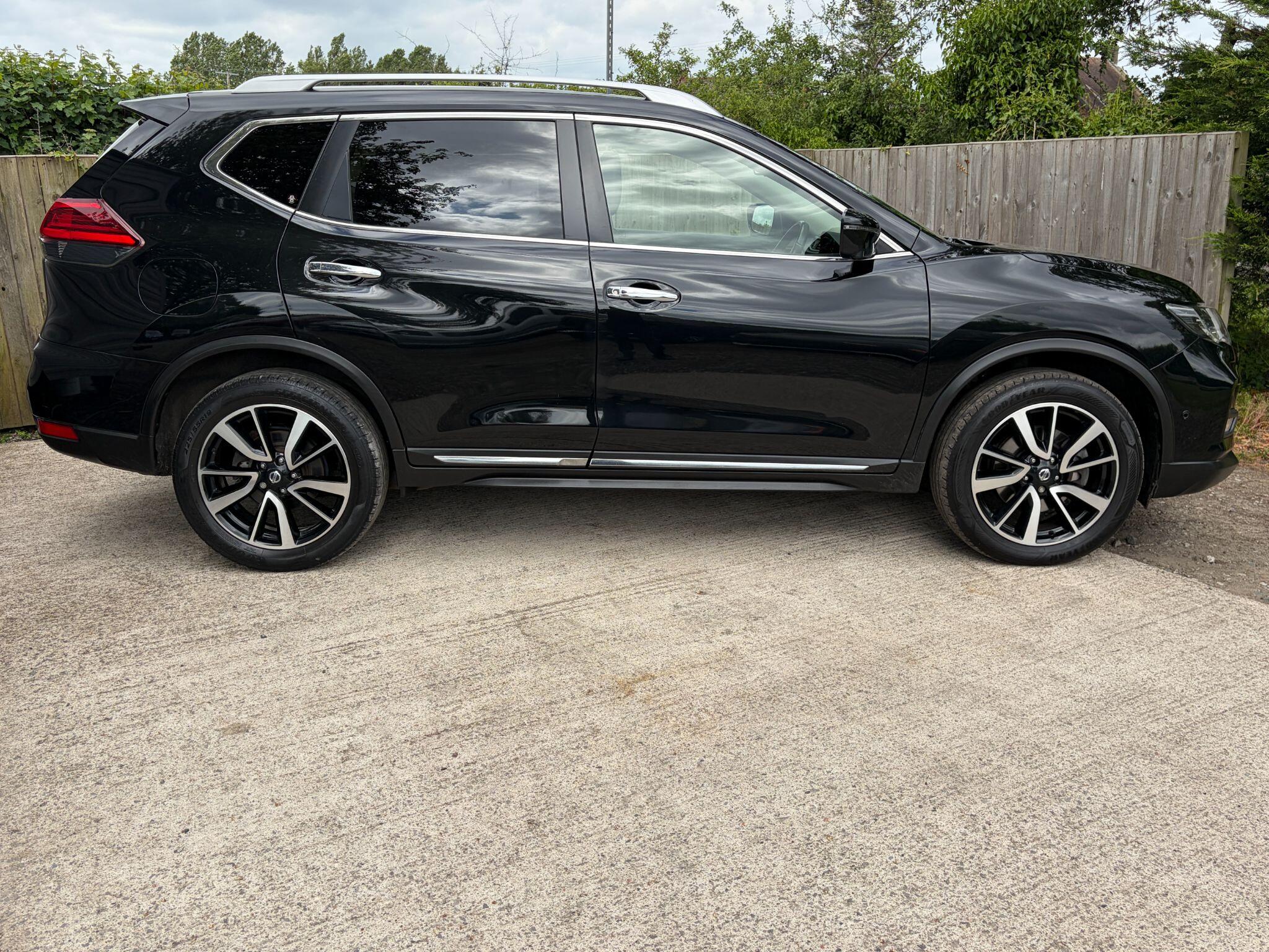Nissan X-Trail view 7