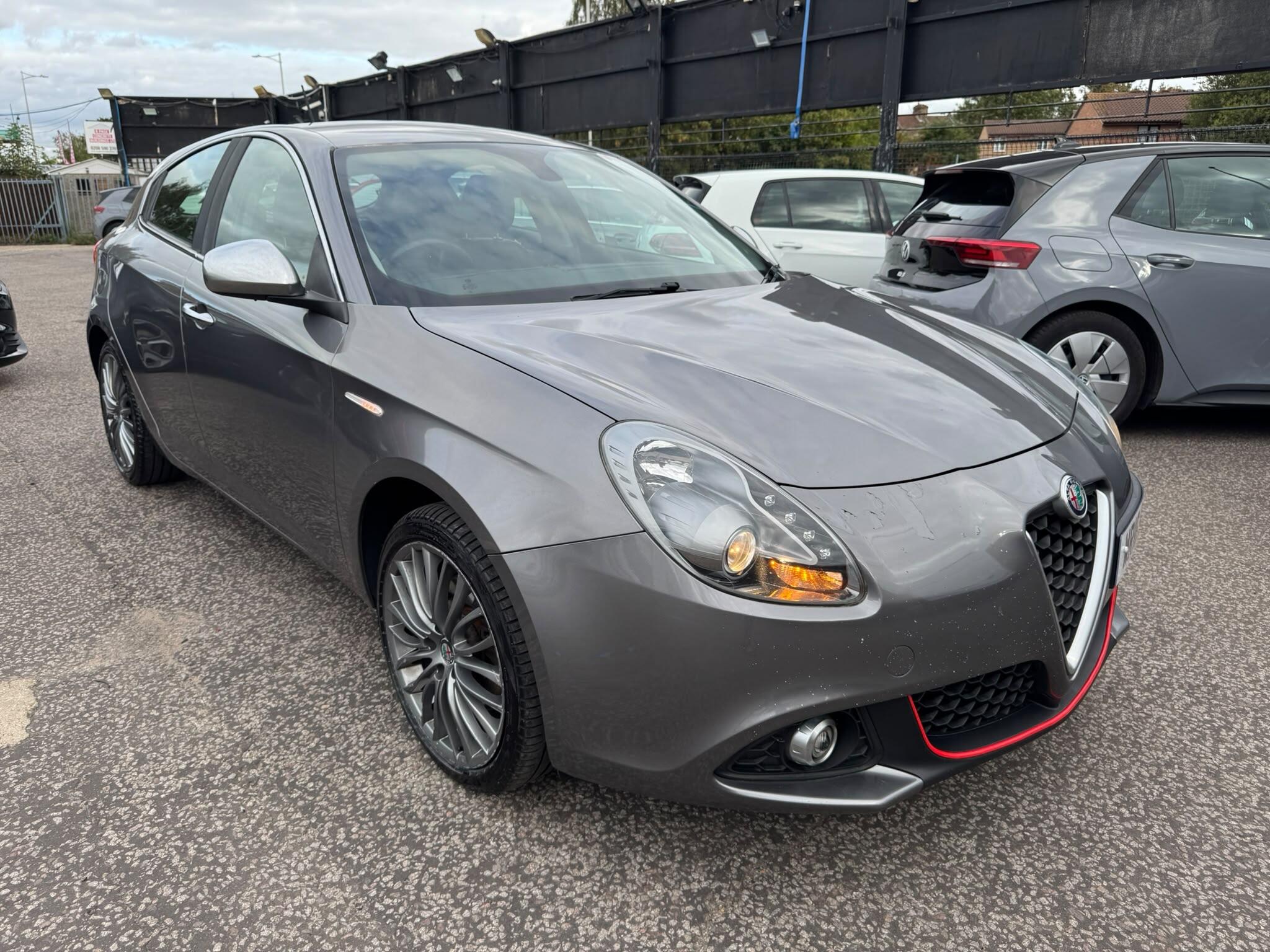Alfa Romeo Giulietta view 6