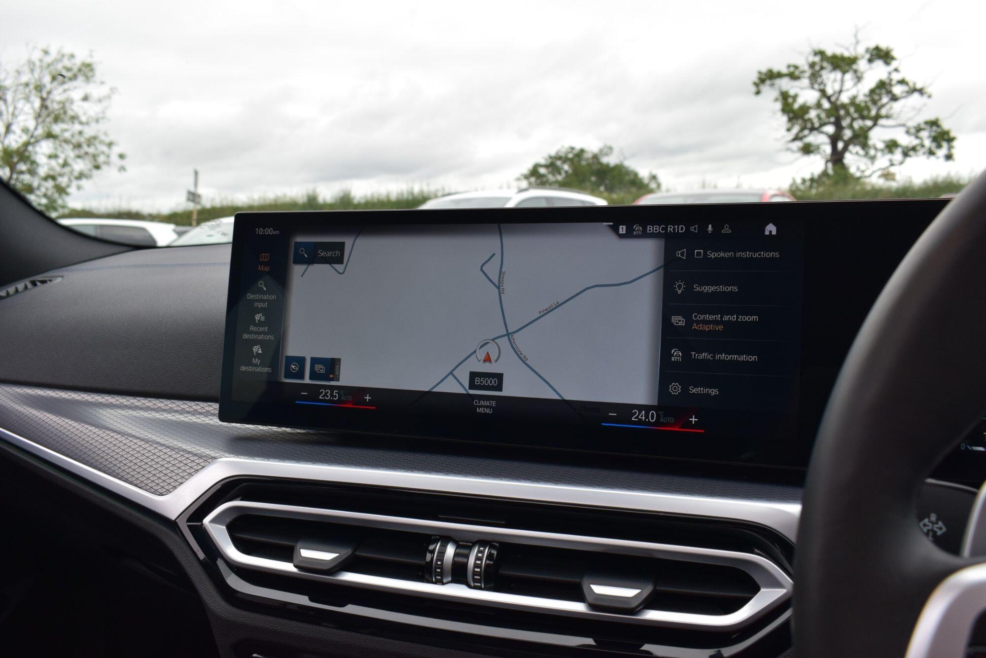 BMW 3 Series view 14