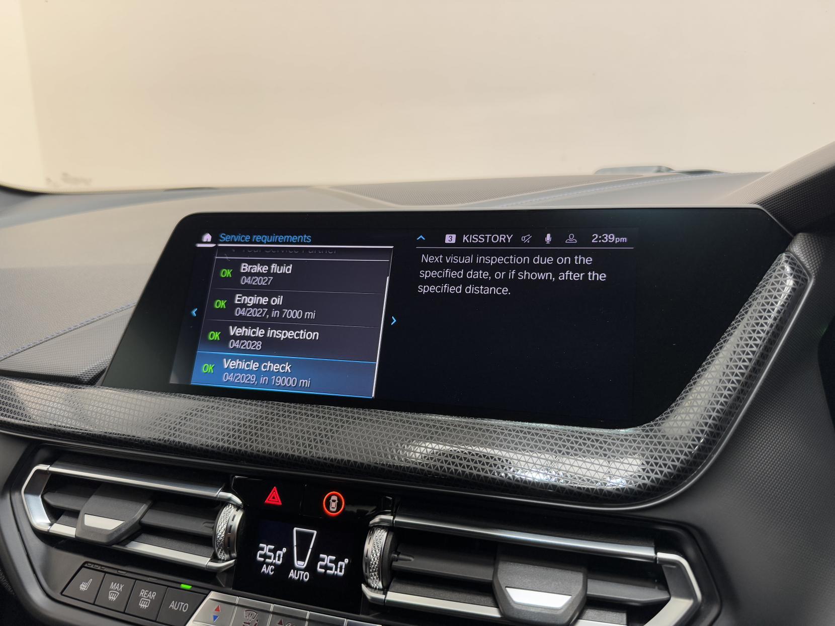 BMW 1 Series view 36