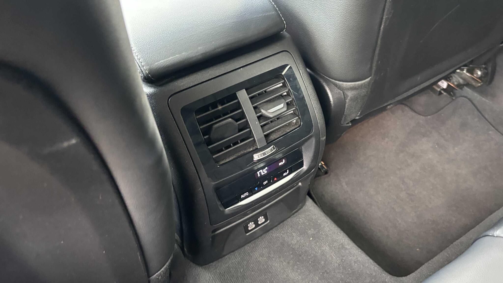 BMW X3 view 32