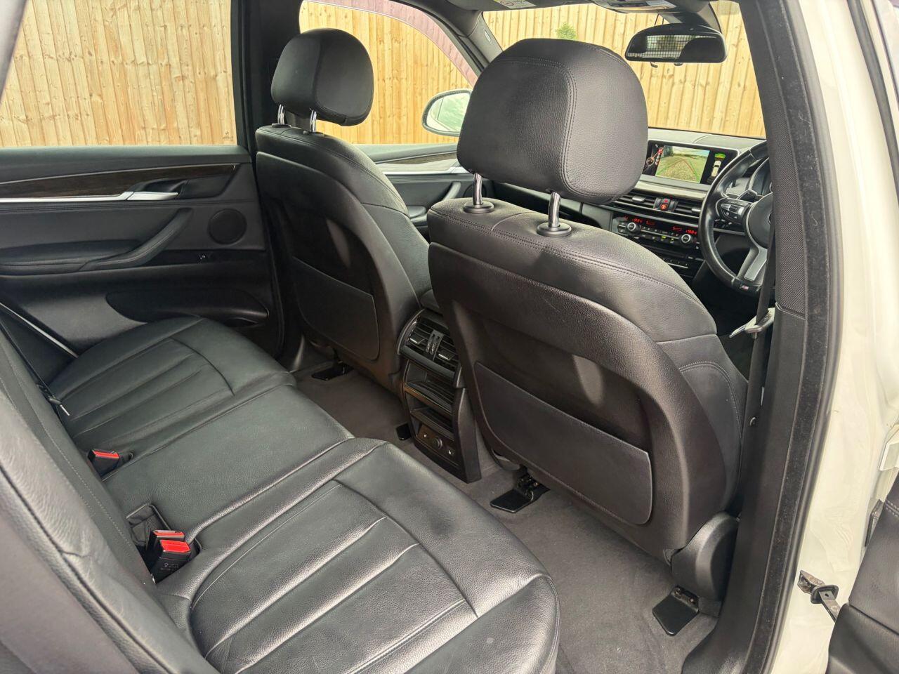BMW X5 view 25