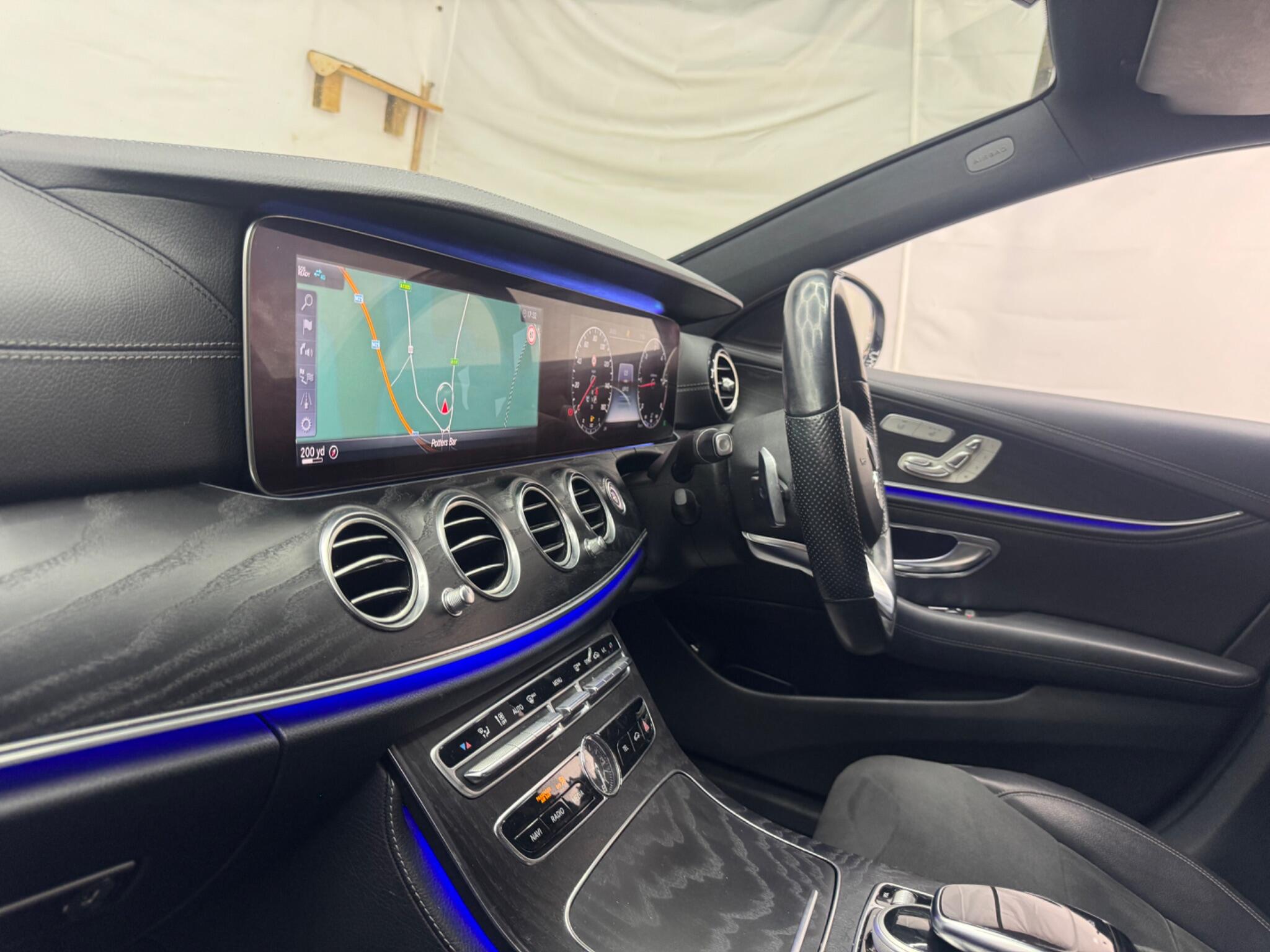 Mercedes-Benz E Class view 15