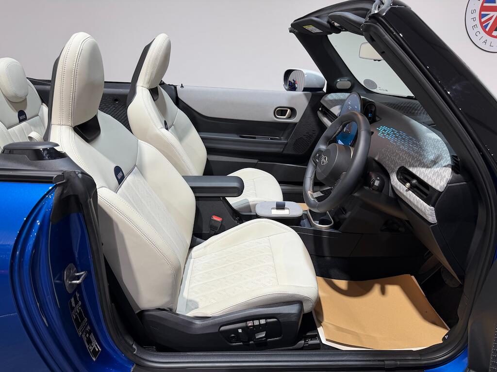 Mini Cooper Cooper view 5