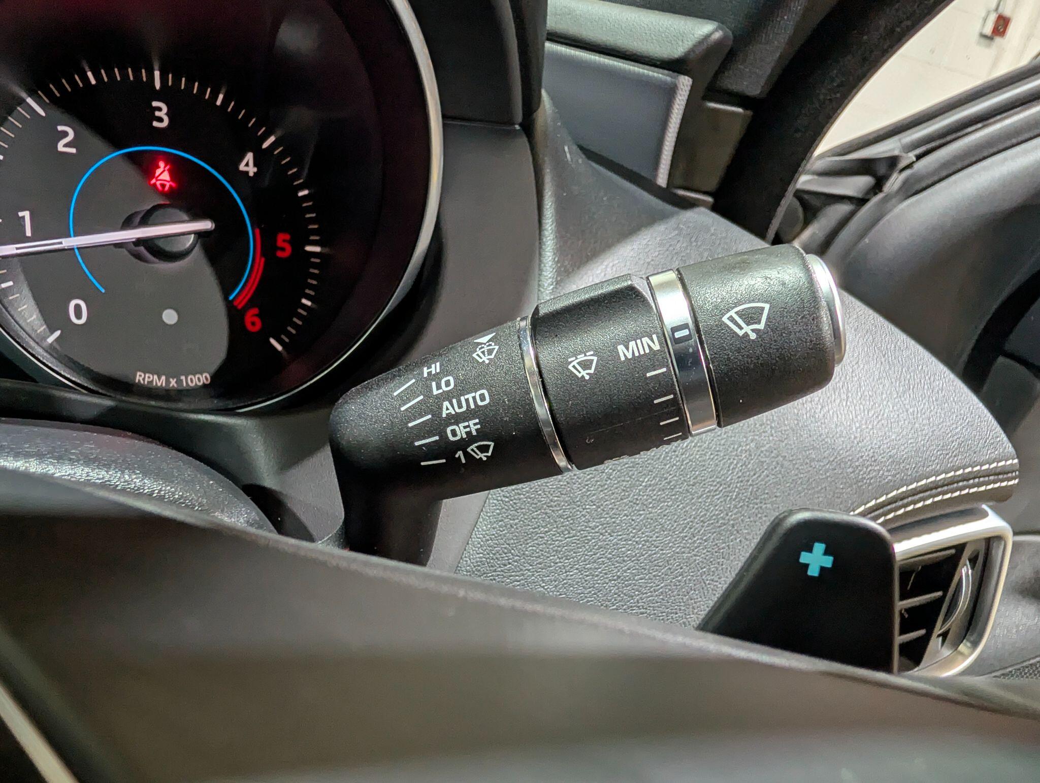 Jaguar Xe view 30