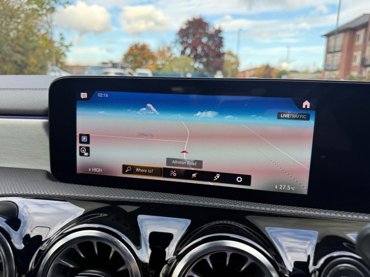 Mercedes-Benz CLA view 14