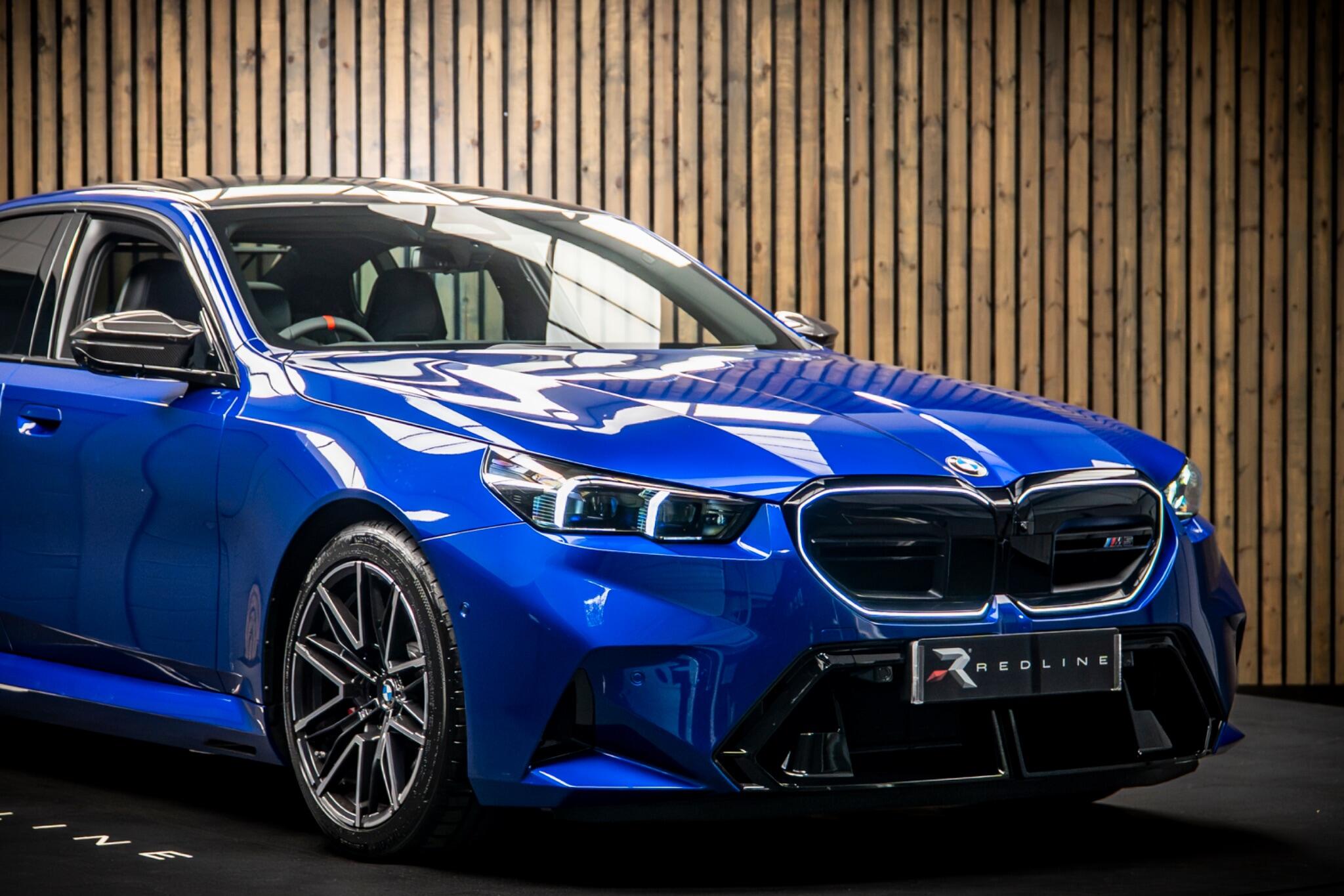 BMW M5 view 12