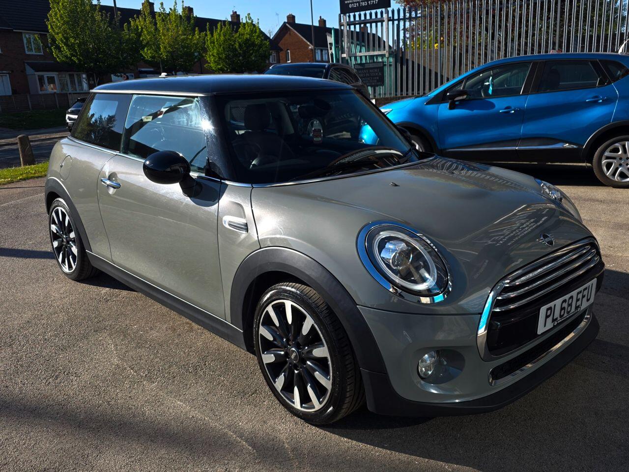 Mini Cooper view 14