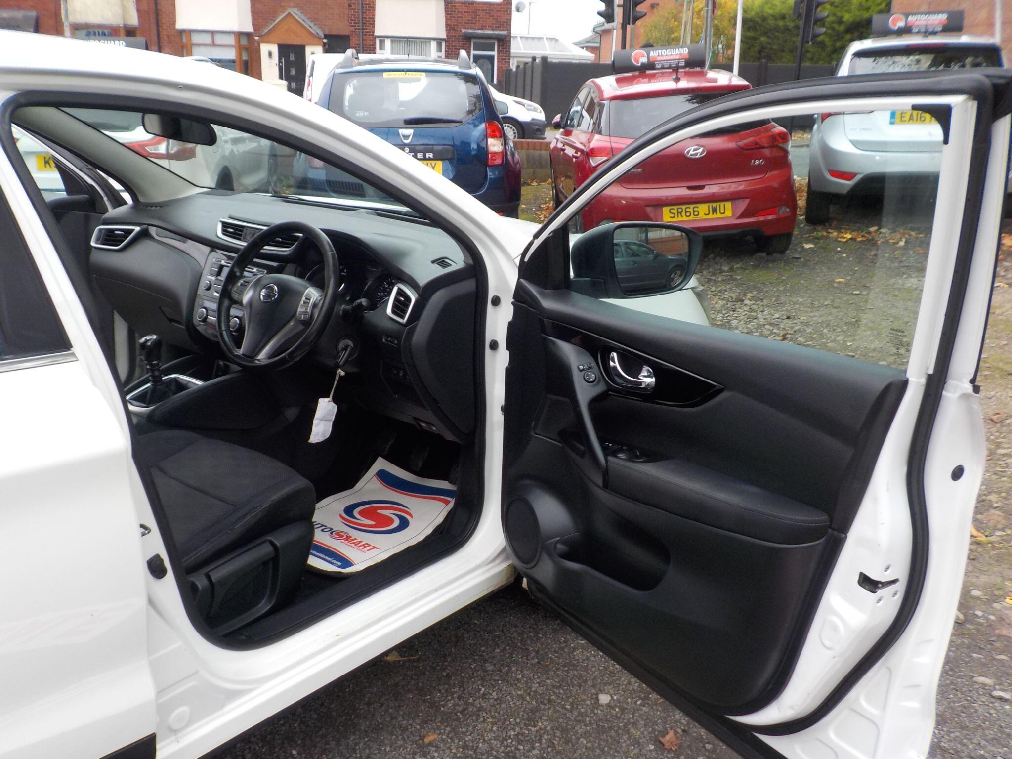 Nissan Qashqai 1.5 dCi Acenta 2WD Euro 5 (s/s) 5dr