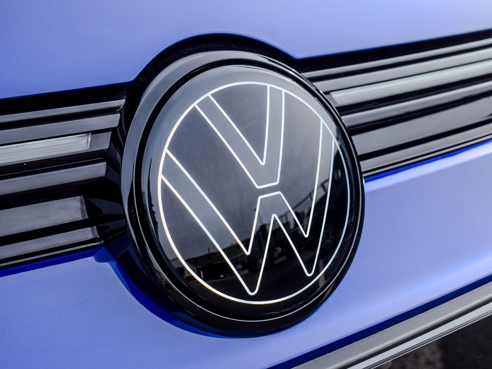 Volkswagen Golf view 12