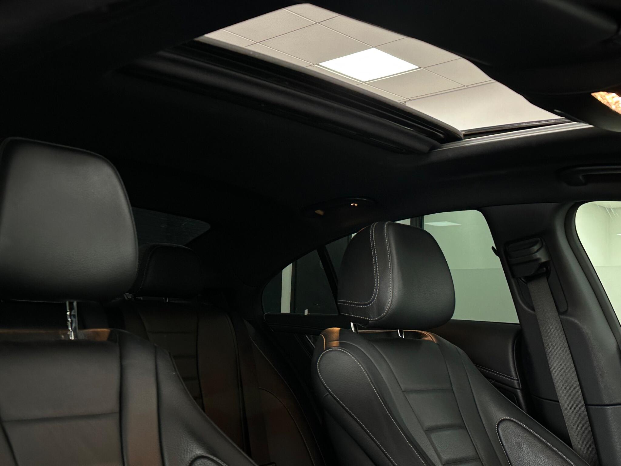 Mercedes-Benz CLS view 26