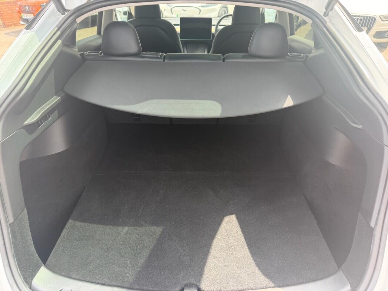 Tesla Model Y view 20