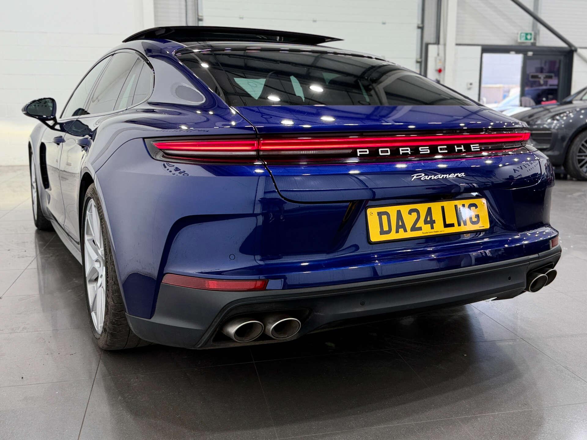 Porsche Panamera view 9