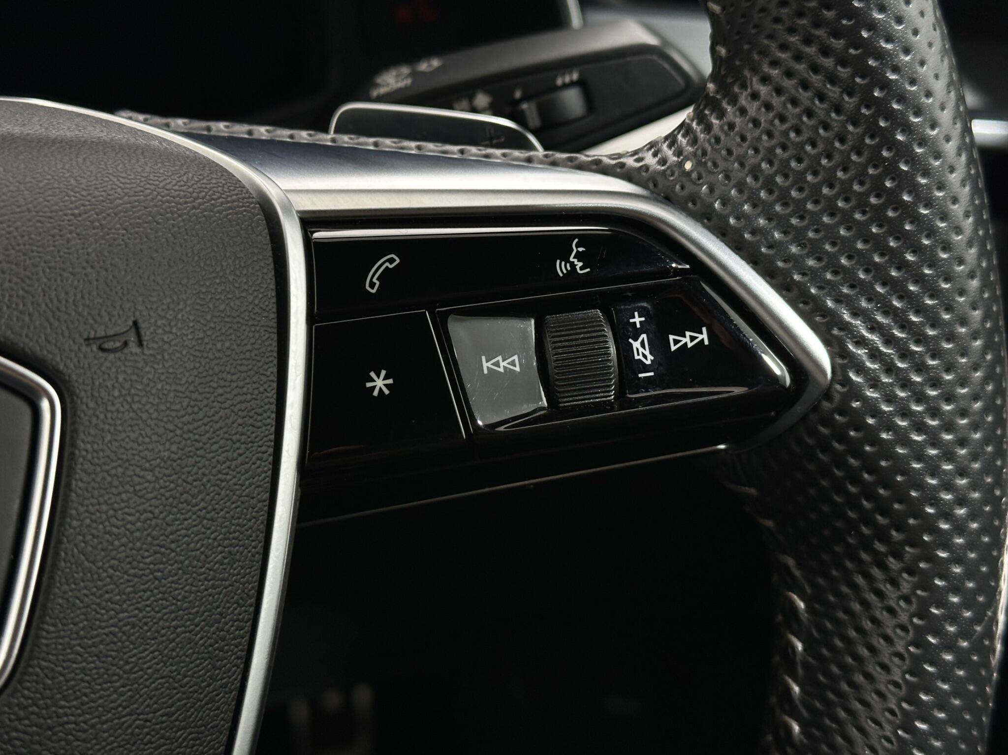 Audi A6 Saloon view 16