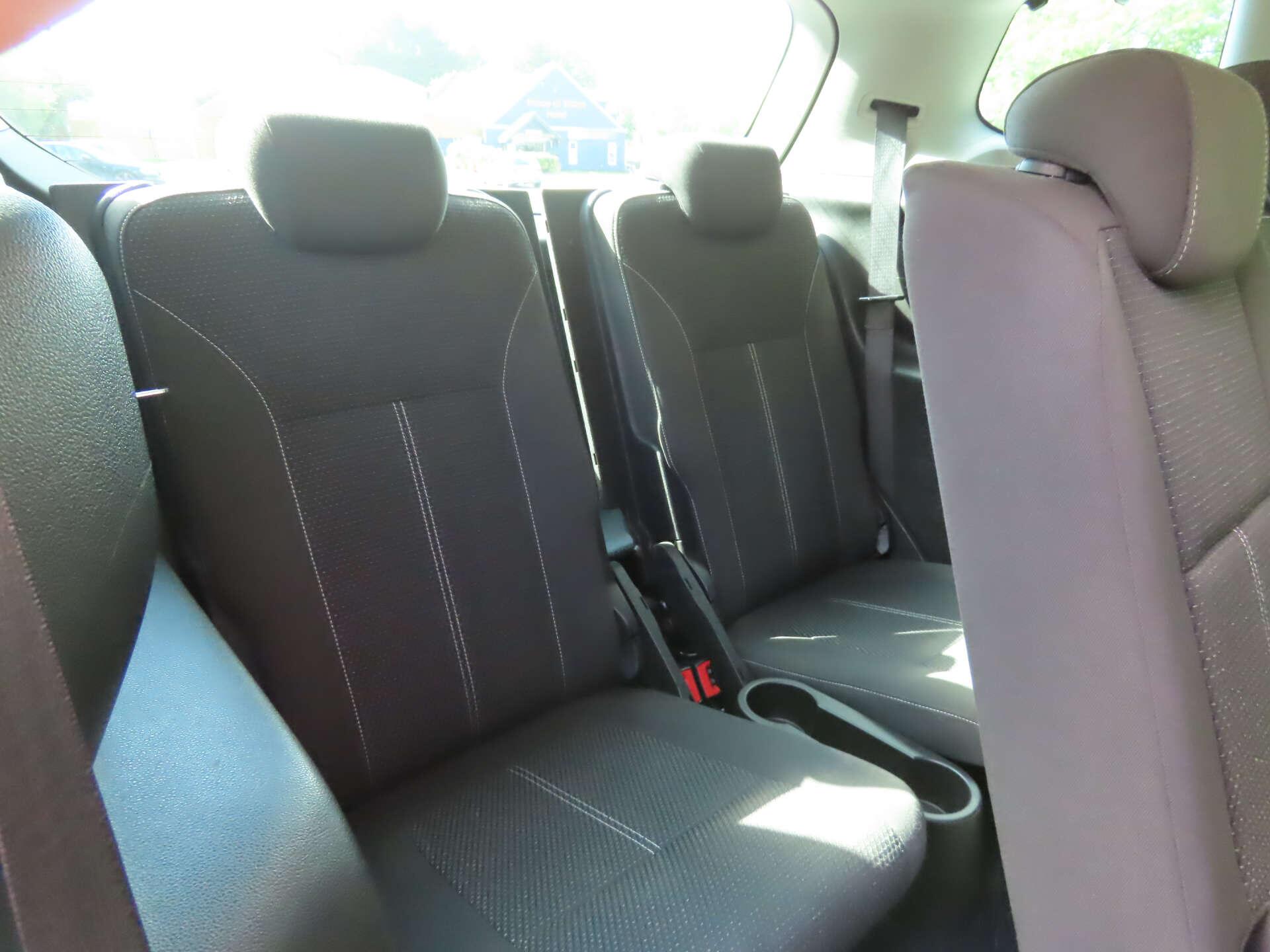 Vauxhall Zafira Tourer view 11