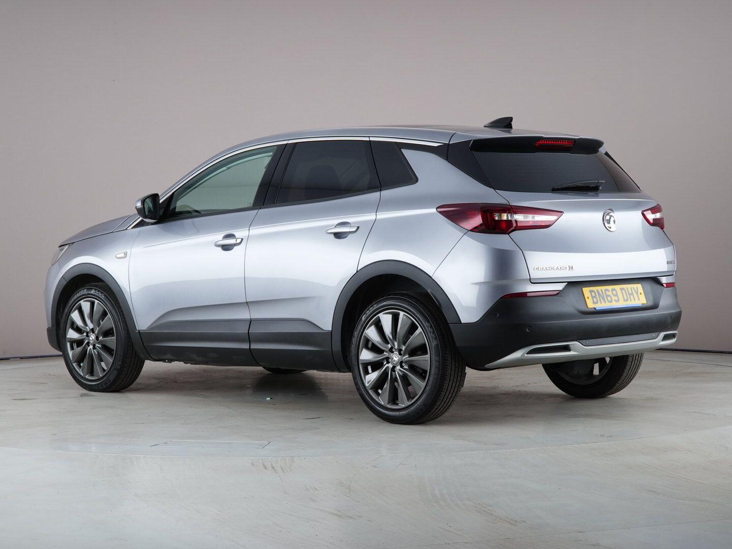 Vauxhall Grandland X view 6