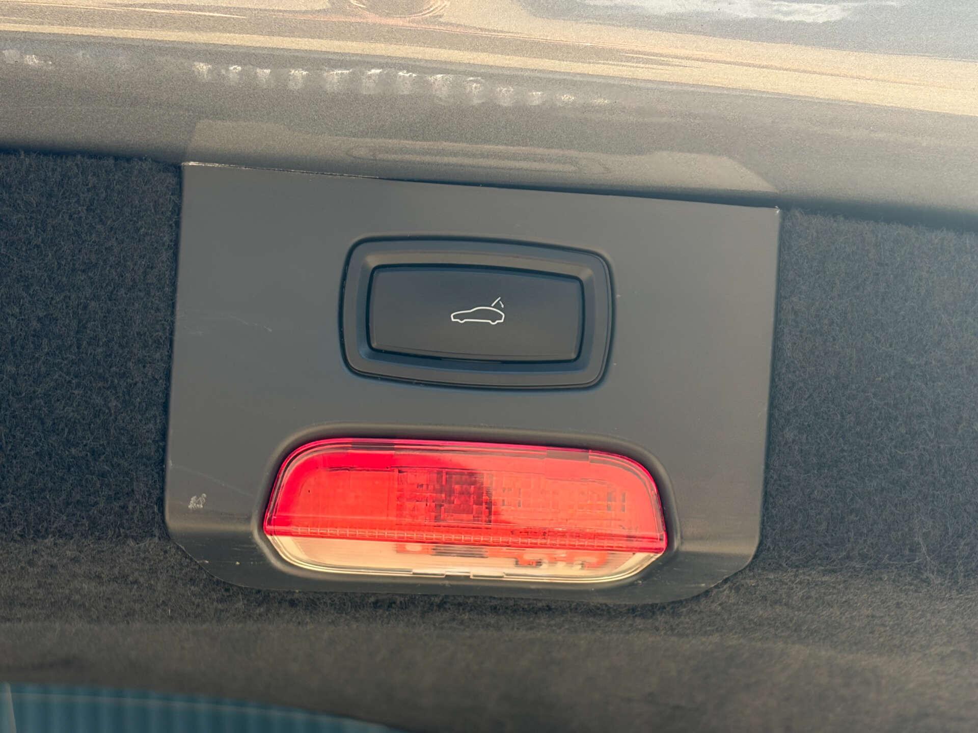 Porsche Cayenne view 55