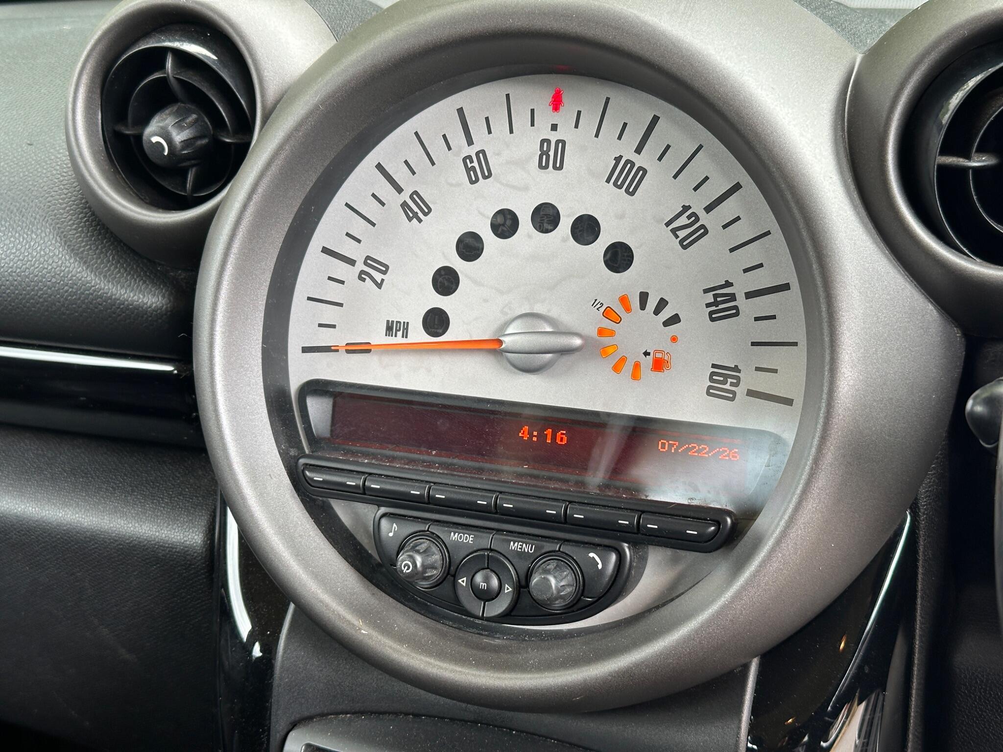 Mini Countryman view 31