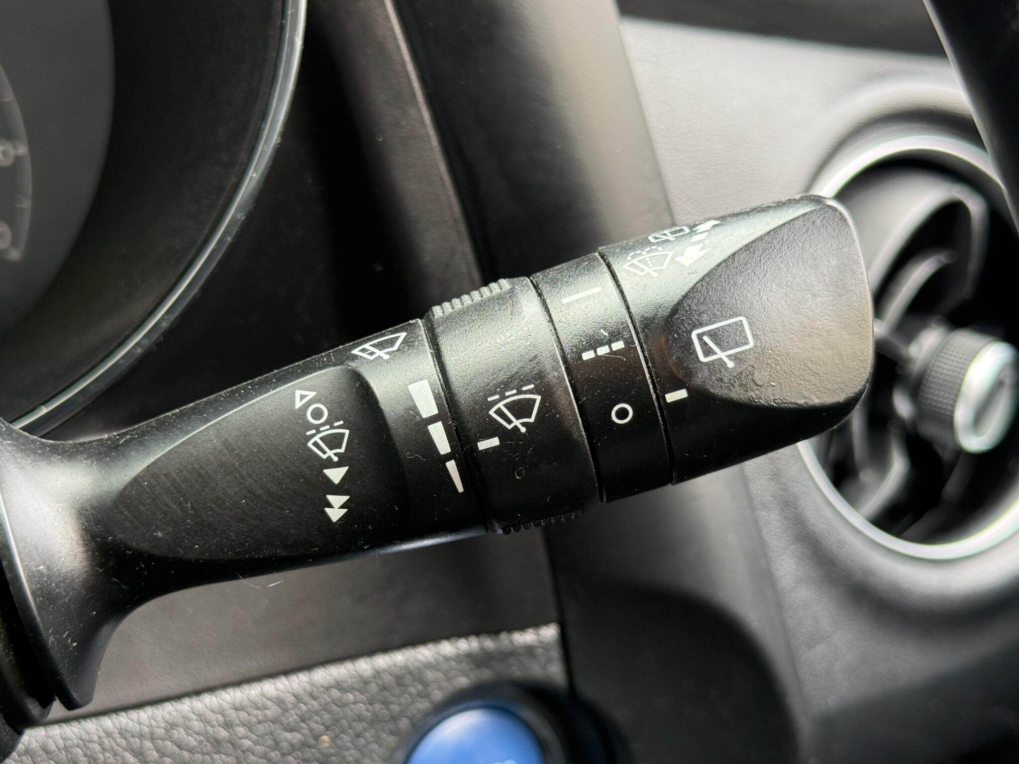 Toyota Auris - Image 63