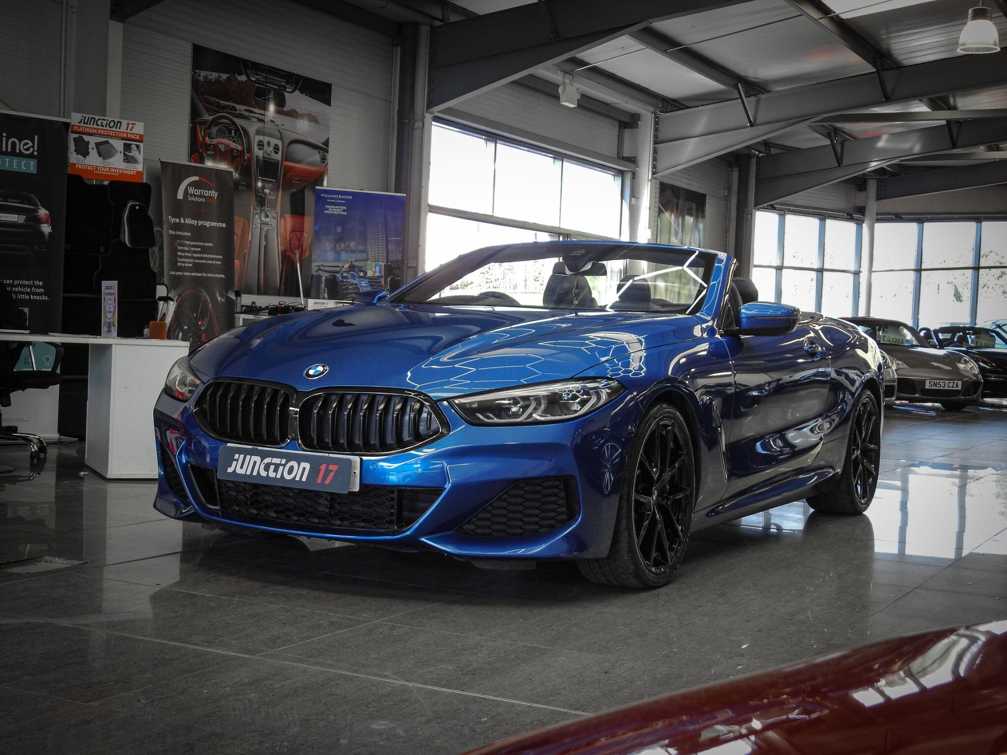 BMW 8 Series view 8