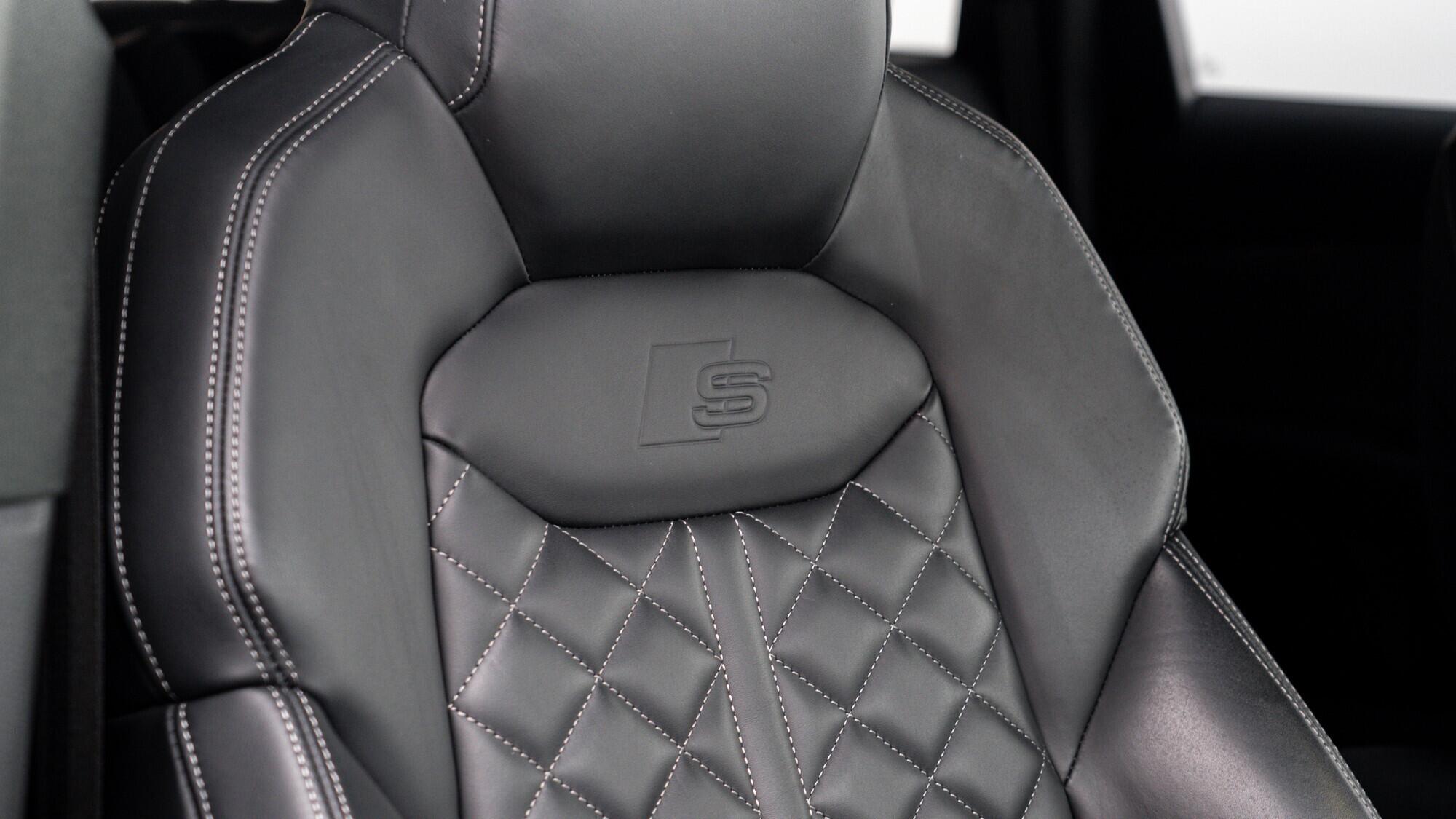 Audi SQ7 view 34