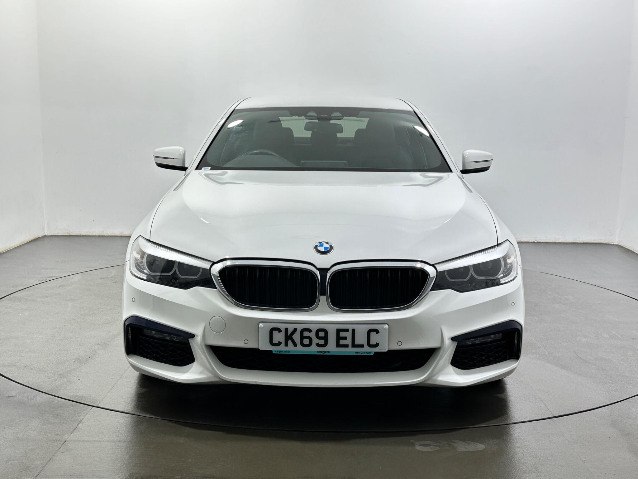 BMW 5 Series view 3