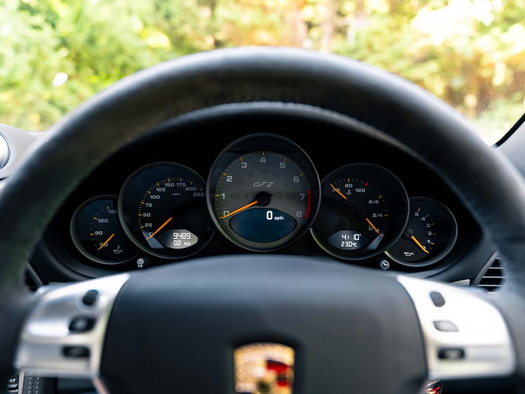 Porsche 911 view 17