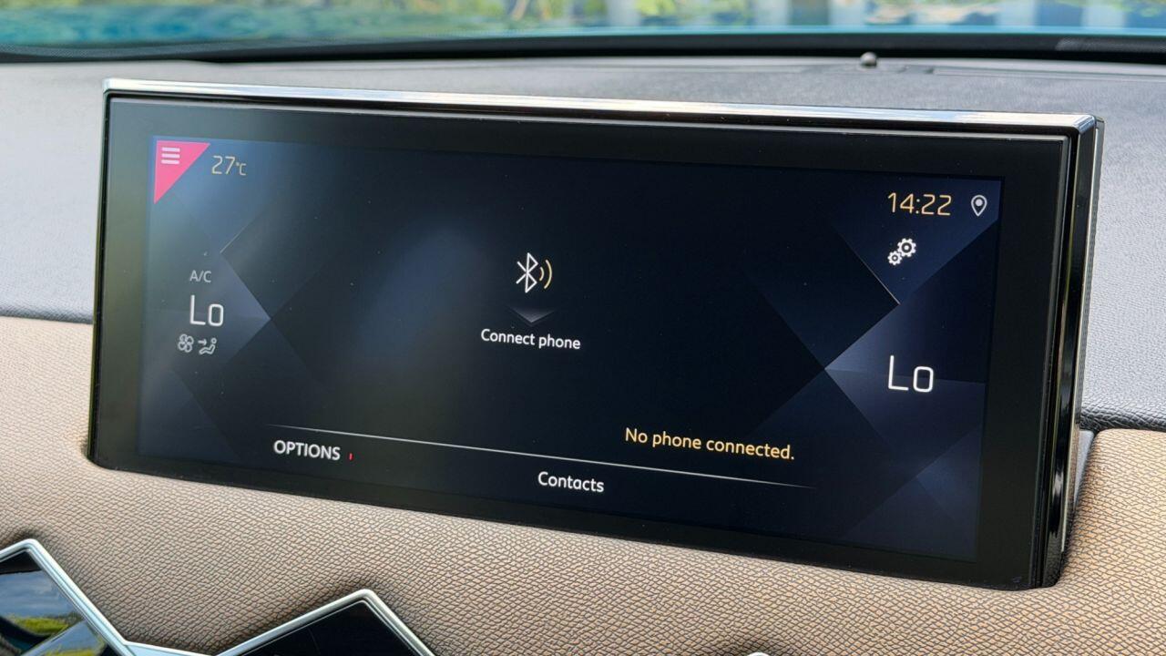 DS Automobiles DS 3 Crossback view 25