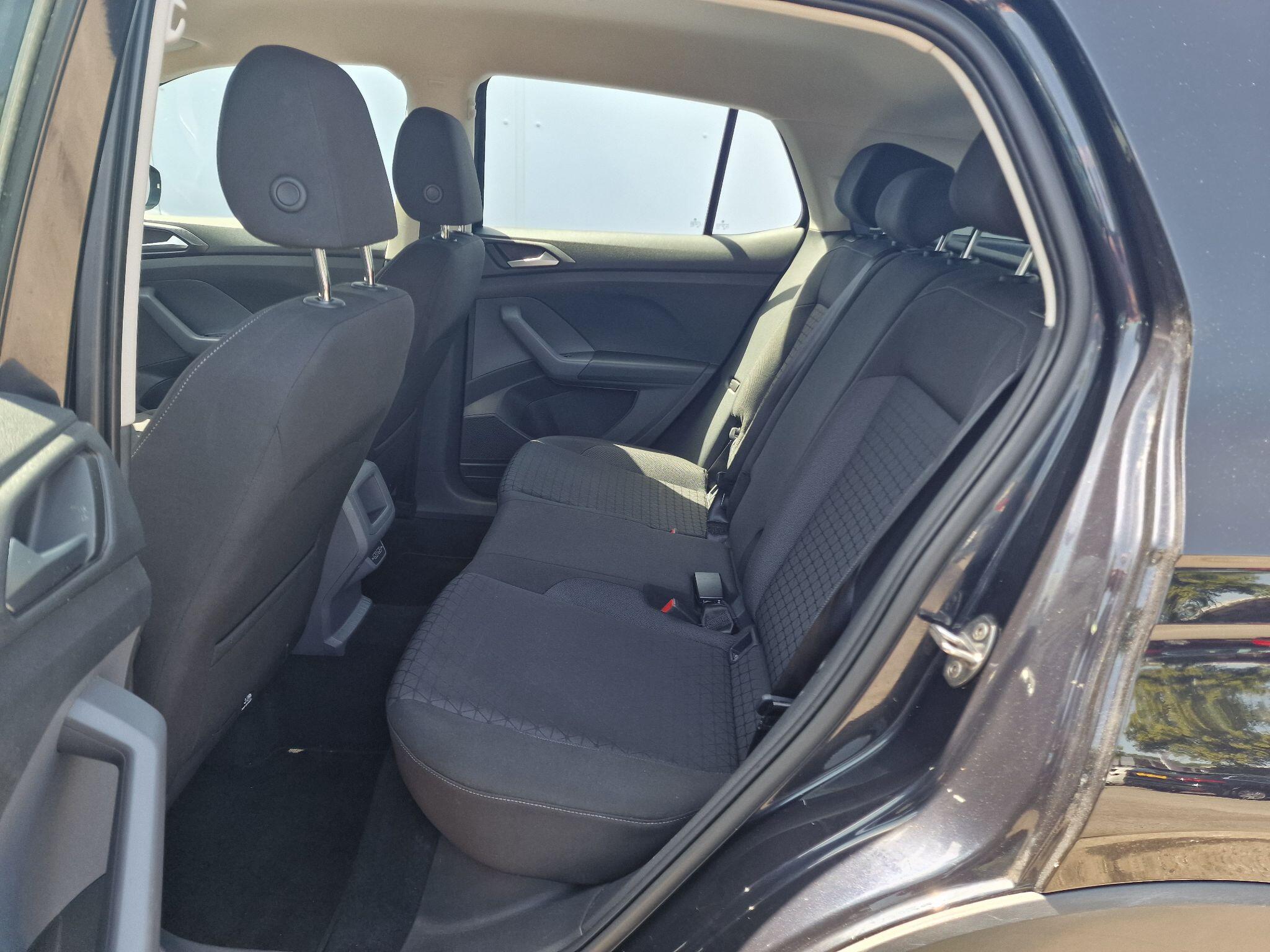 Volkswagen T-Cross view 34