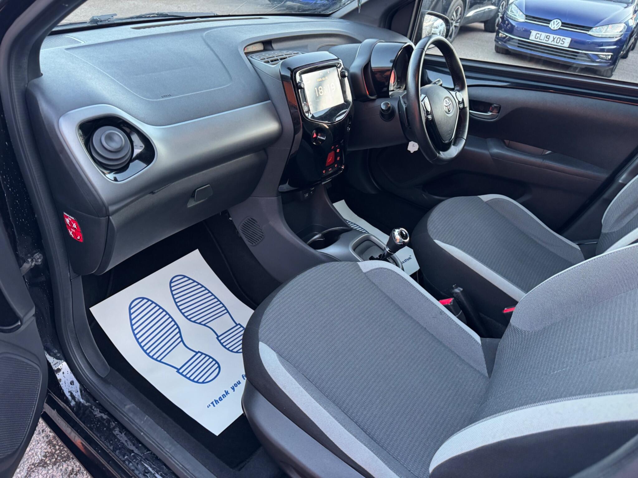 Toyota Aygo view 11