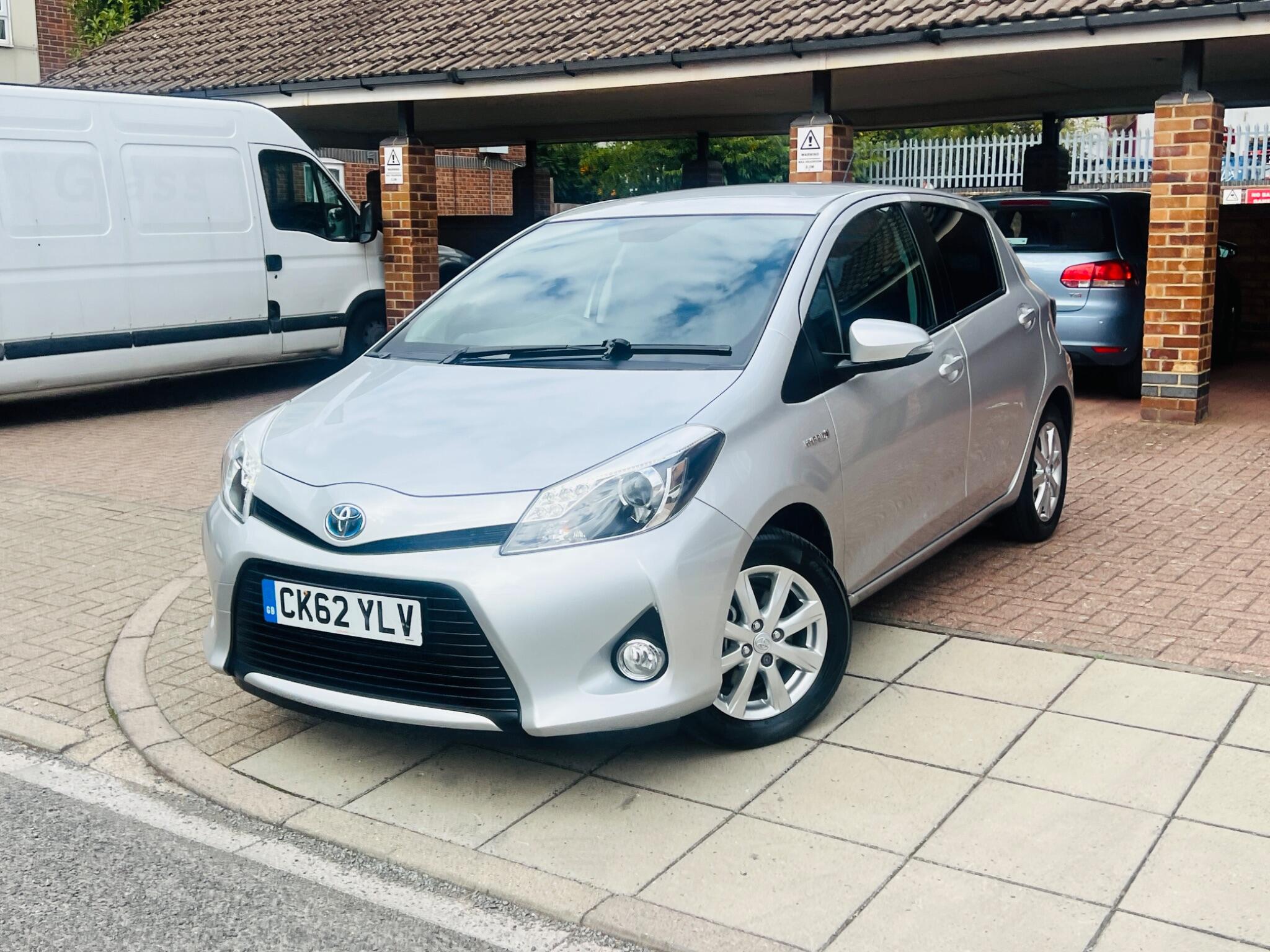 Toyota Yaris view 2