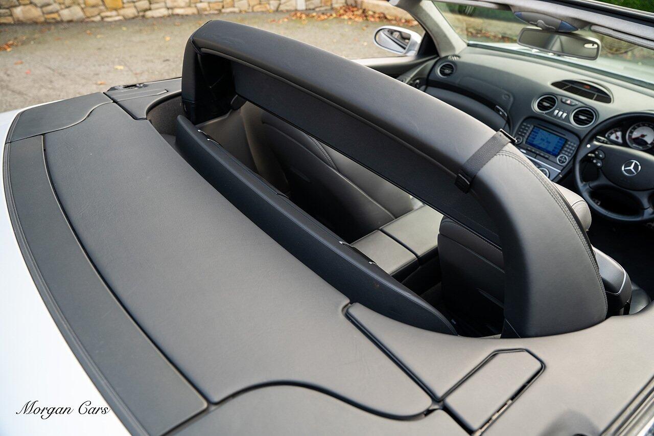 Mercedes-Benz SL view 95