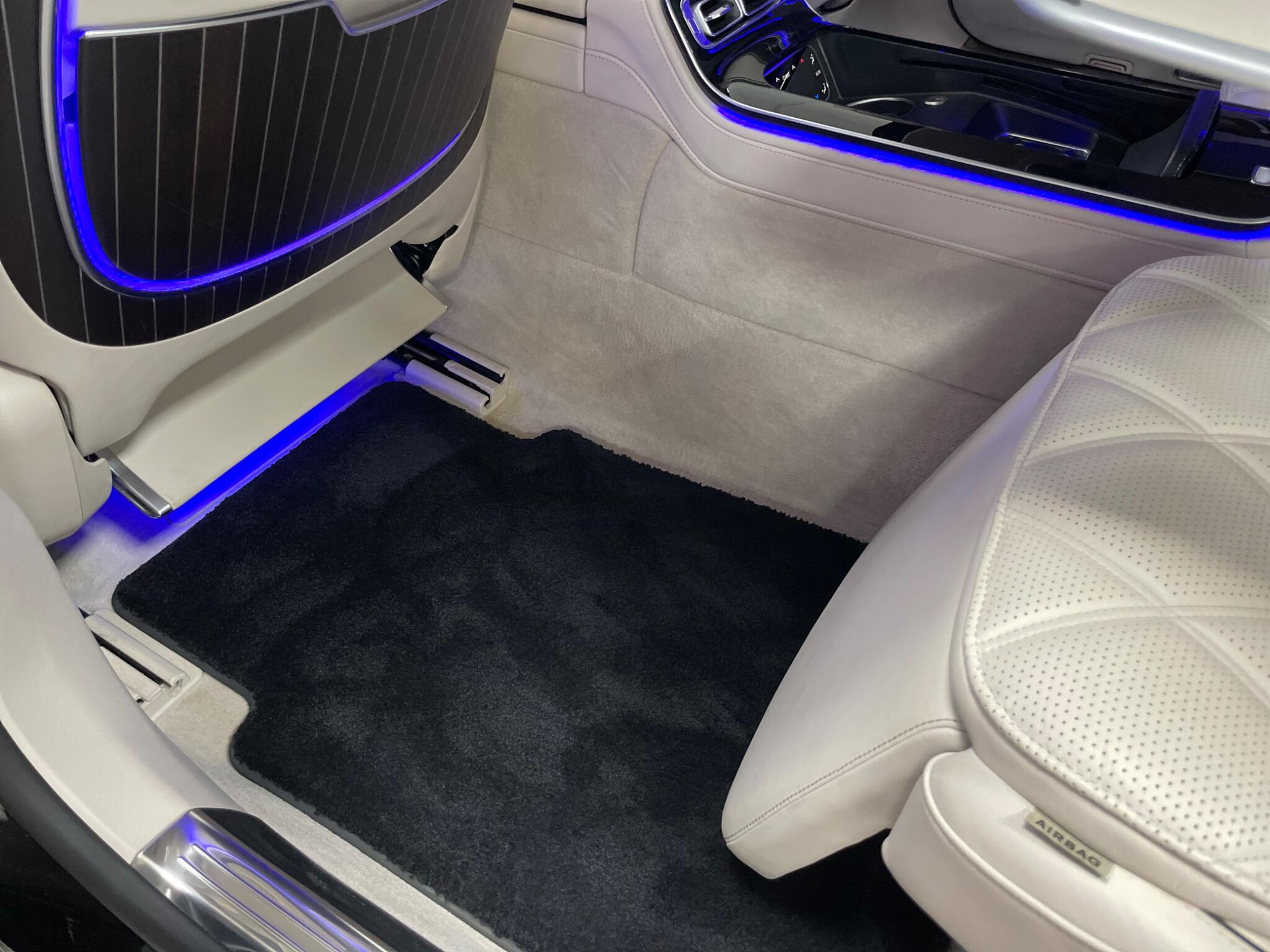 Mercedes-Benz S-Class view 50
