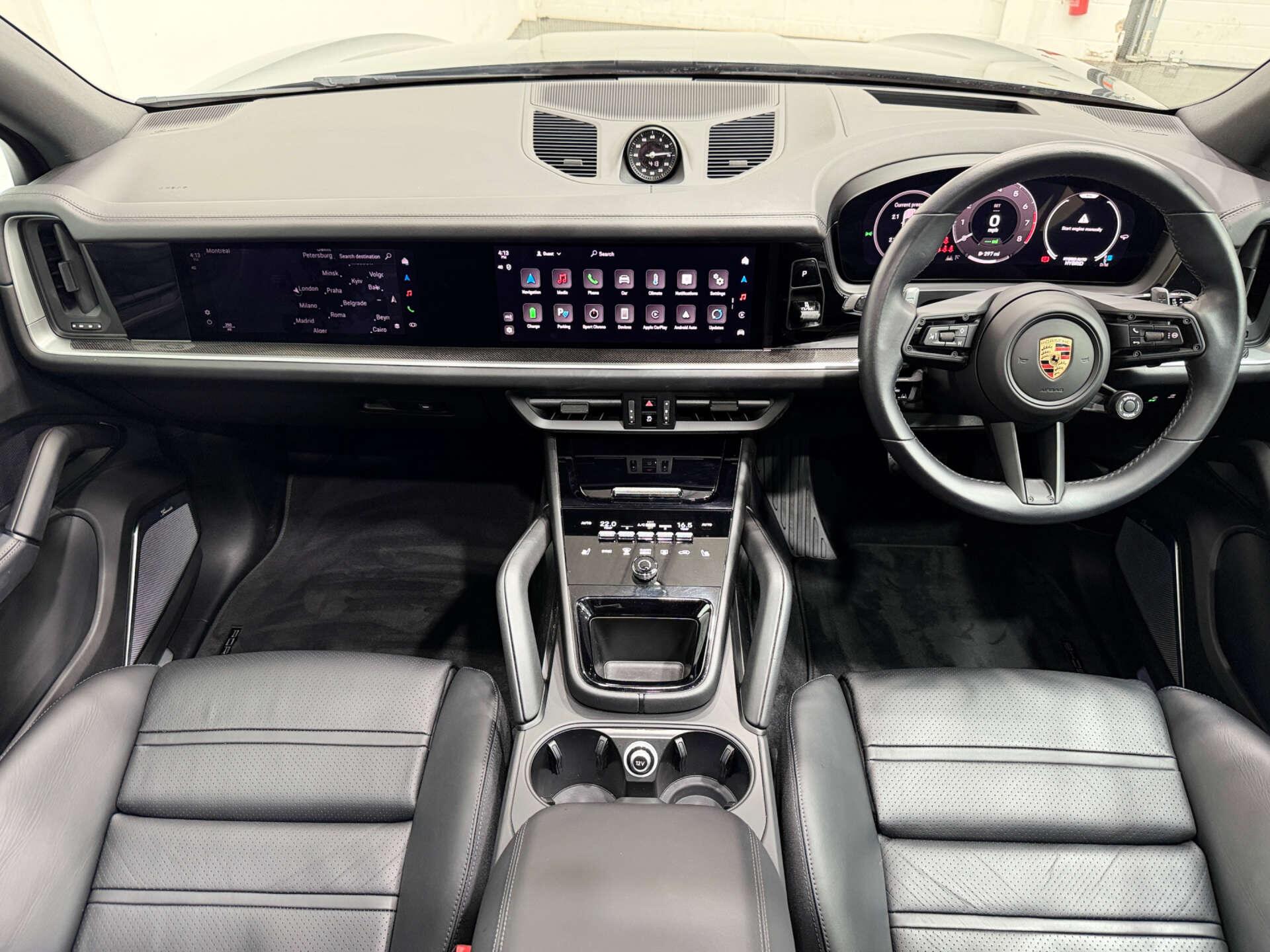 Porsche Cayenne view 19