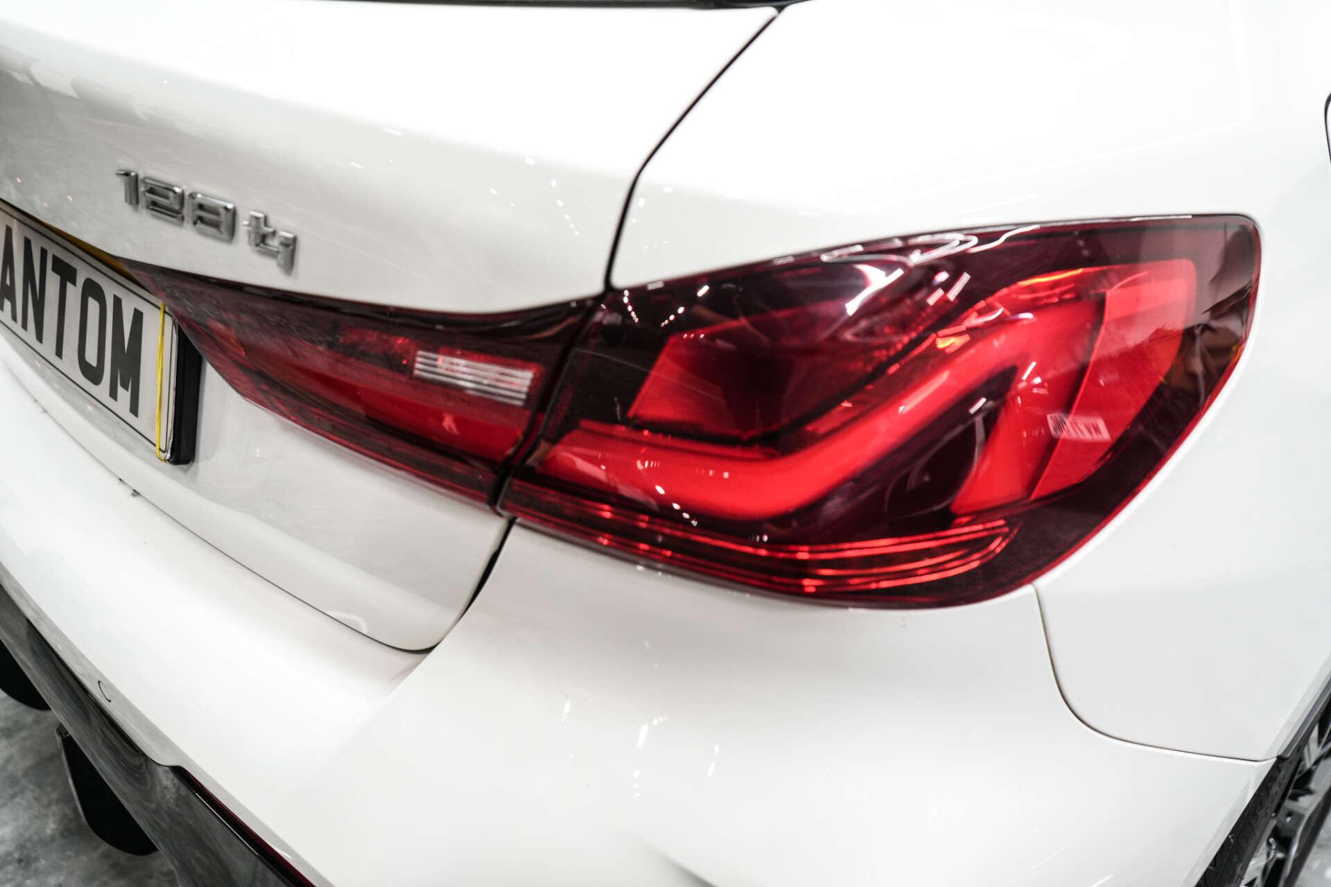 BMW 1 Series view 9