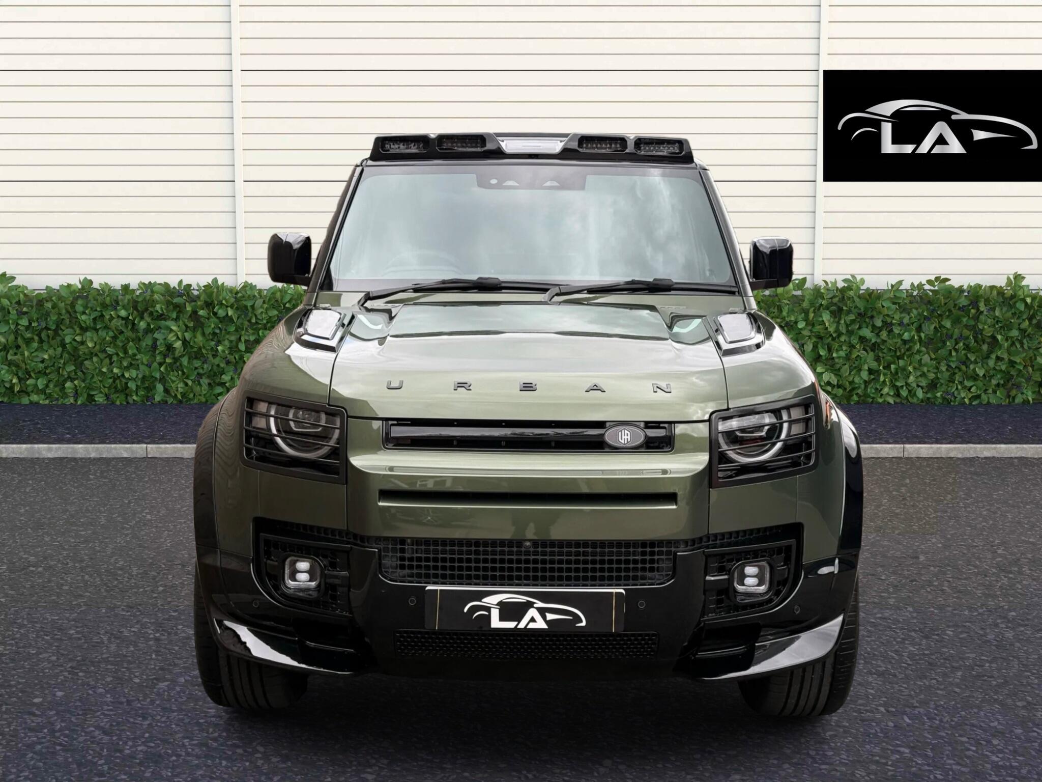 Land Rover Defender view 4