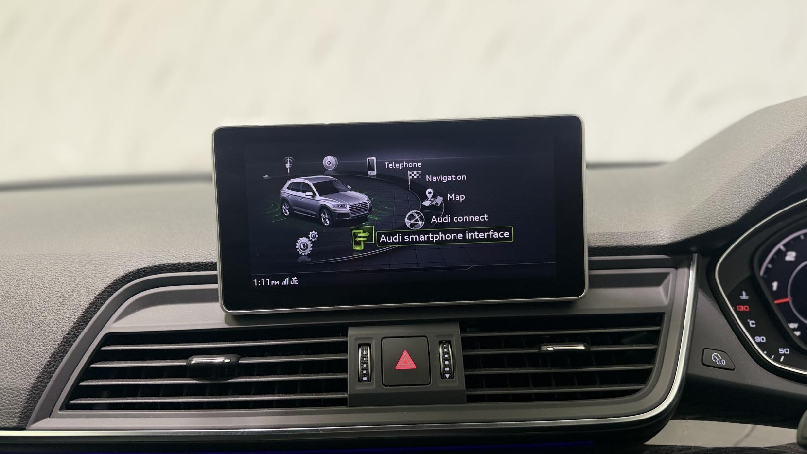 Audi SQ5 view 21