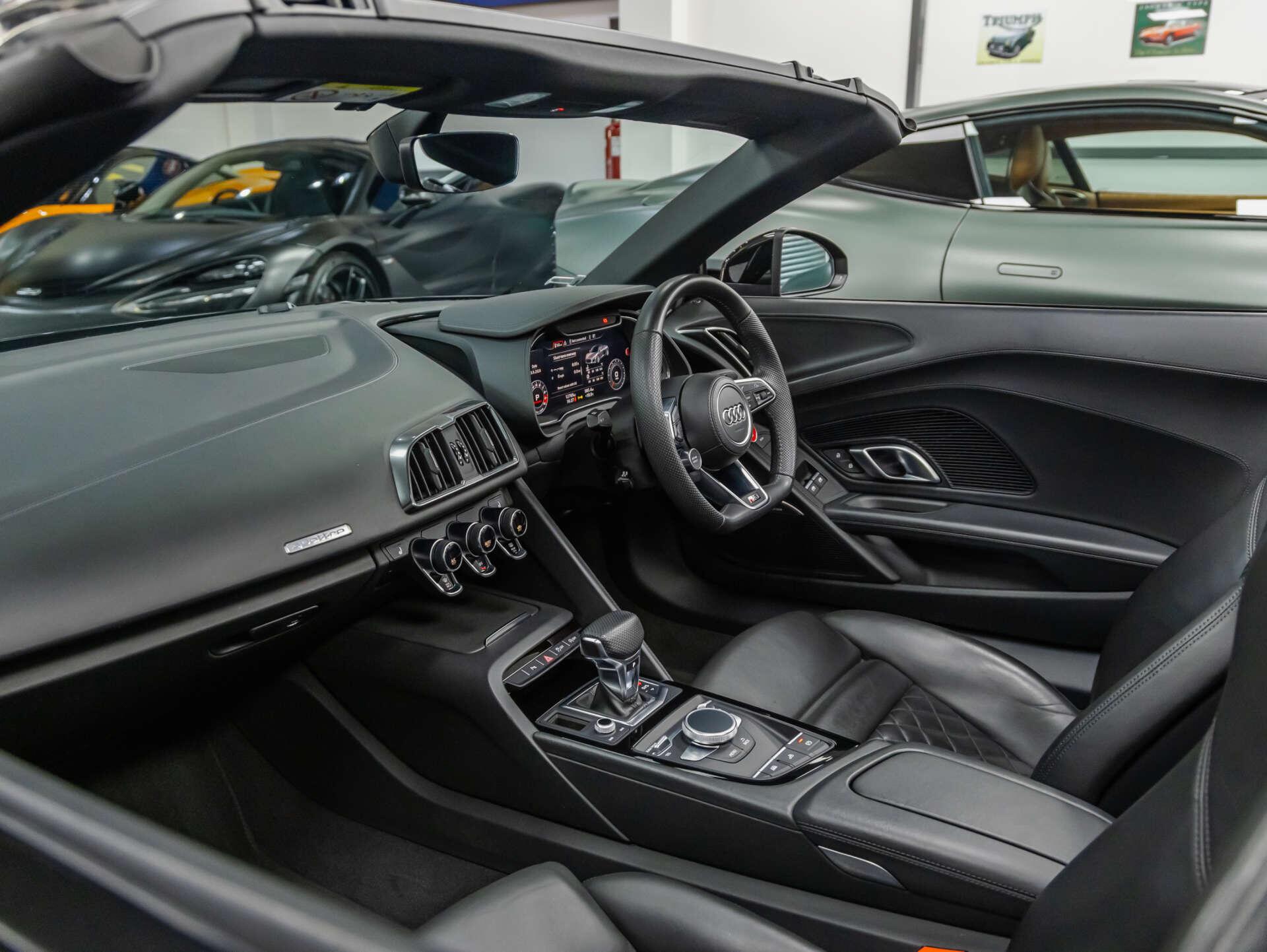 Audi R8 view 62