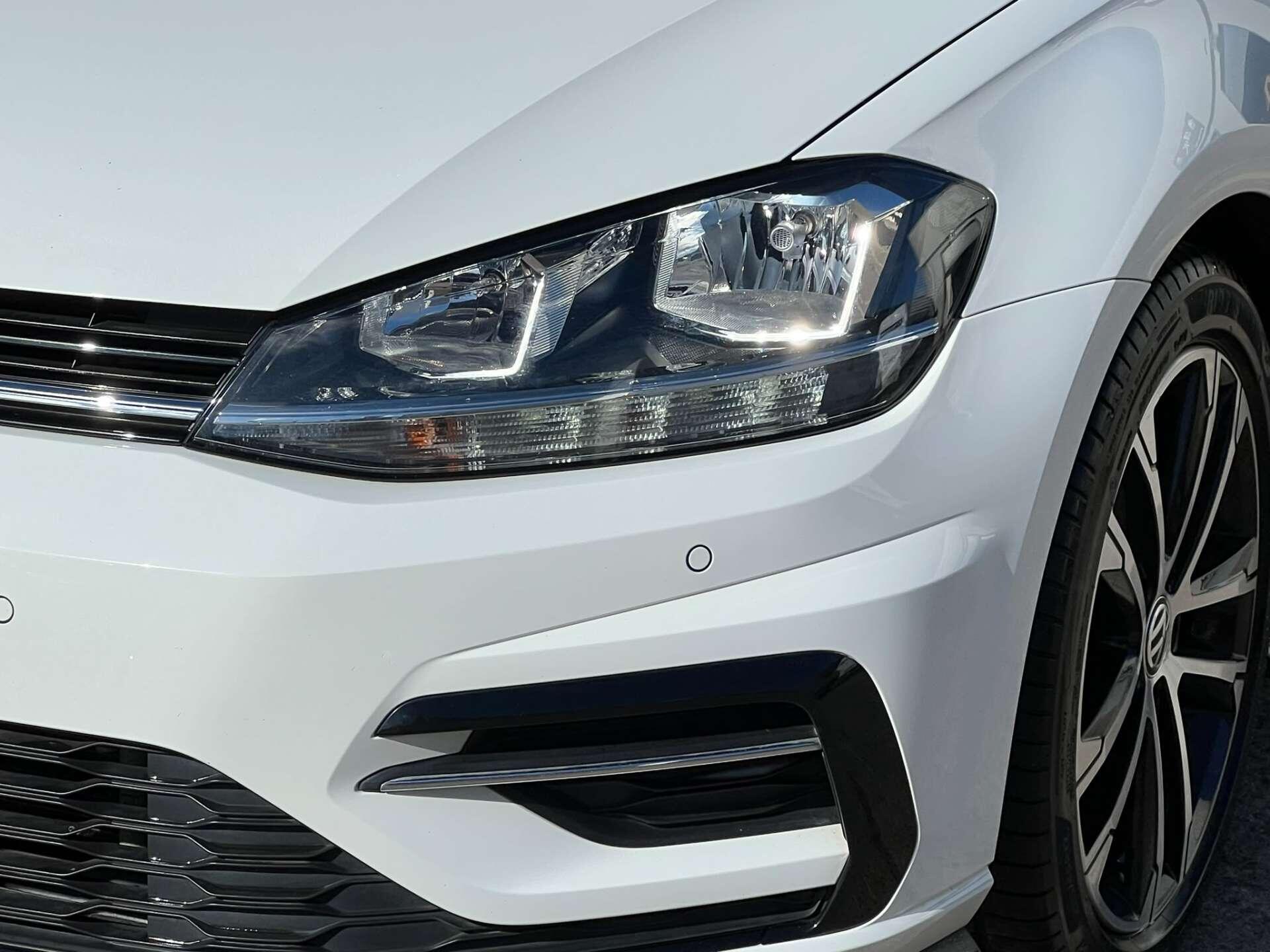 Volkswagen Golf view 57