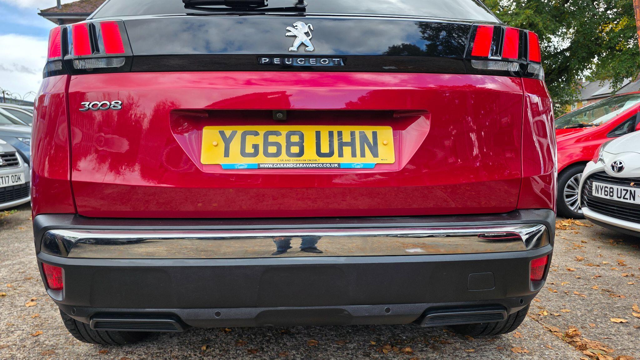 Peugeot 3008 view 11
