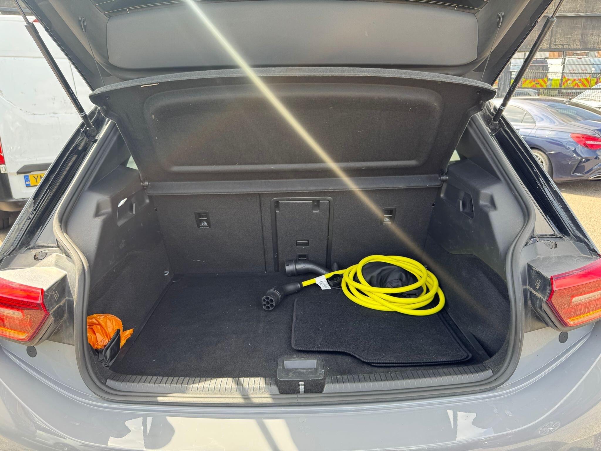 Volkswagen Id.3 view 64
