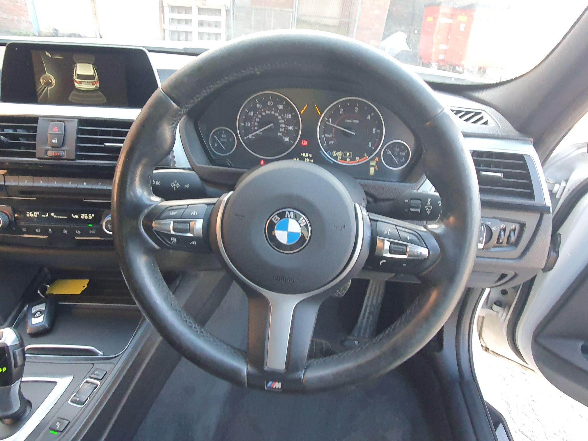 BMW 3 Series view 34
