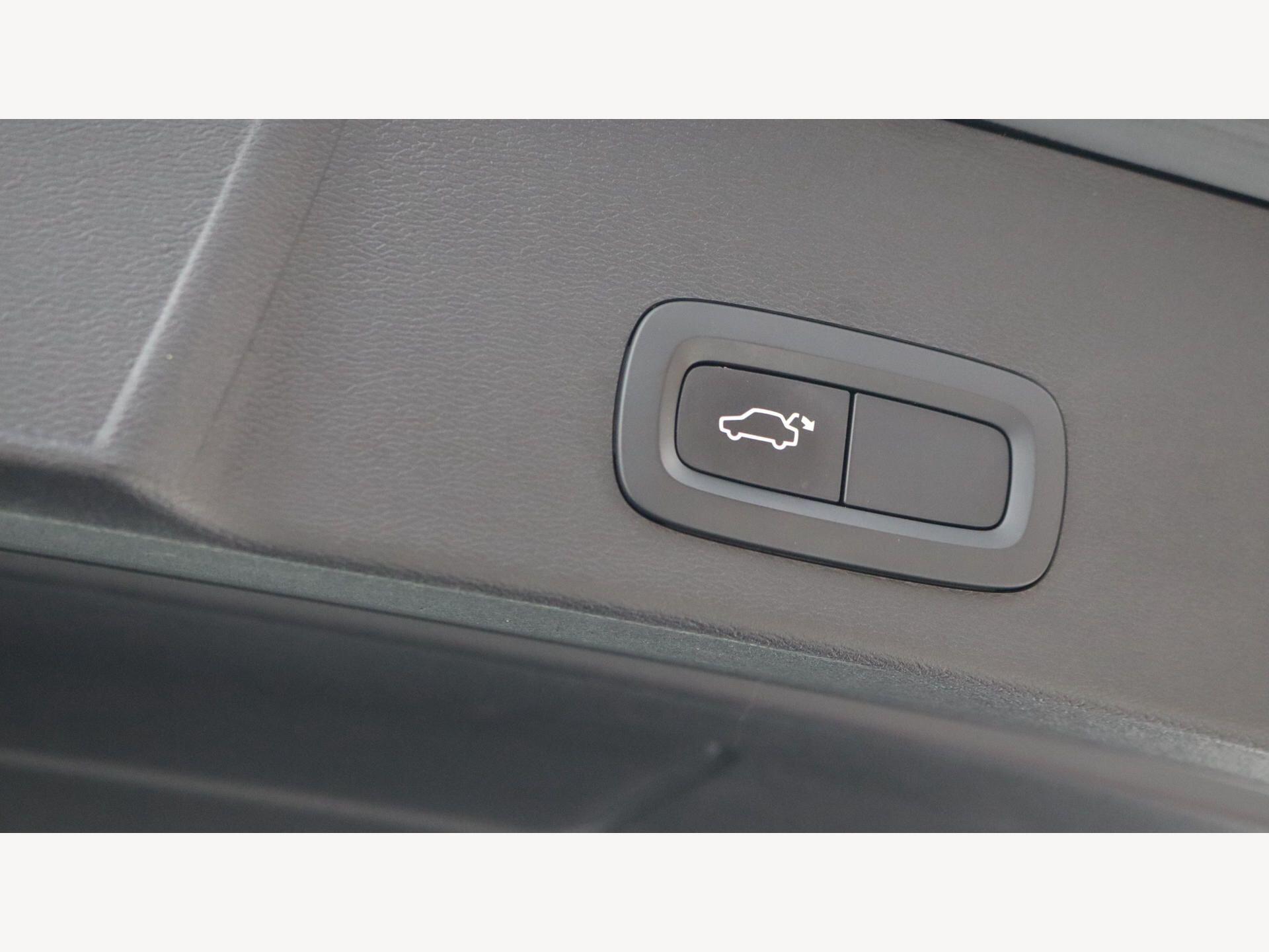 Volvo XC40 view 31