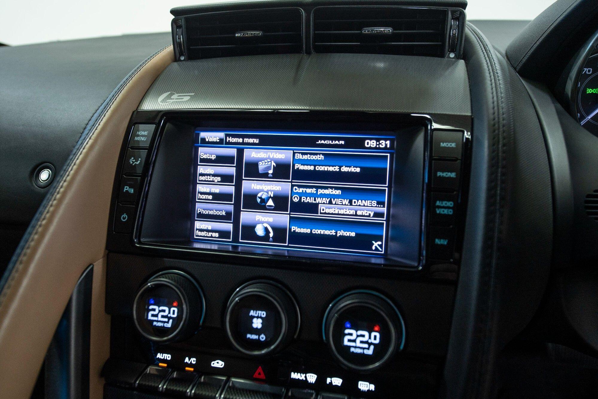 Jaguar F-Type view 19