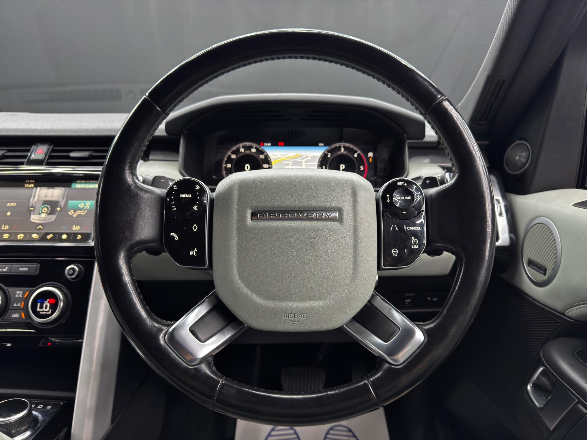 Land Rover Discovery view 20