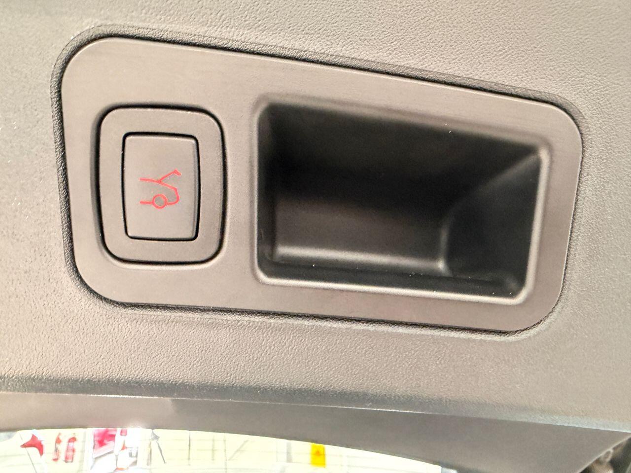 Tesla Model S view 31