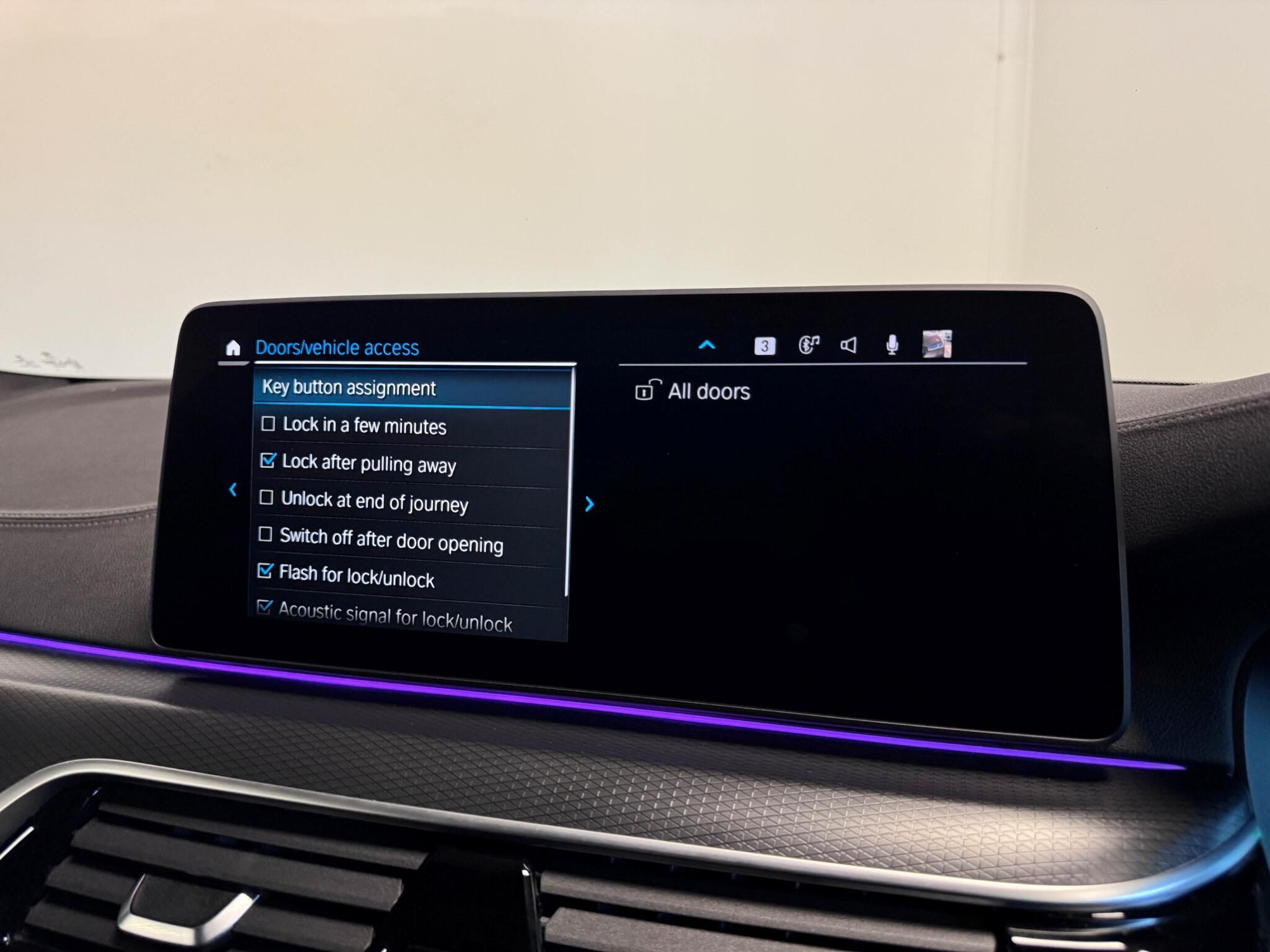 BMW 5 Series view 71